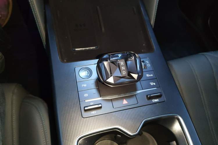 Used BYD Song L DM-i 2025 Intelligent Driving Version 160 km Beyond-Range Type
