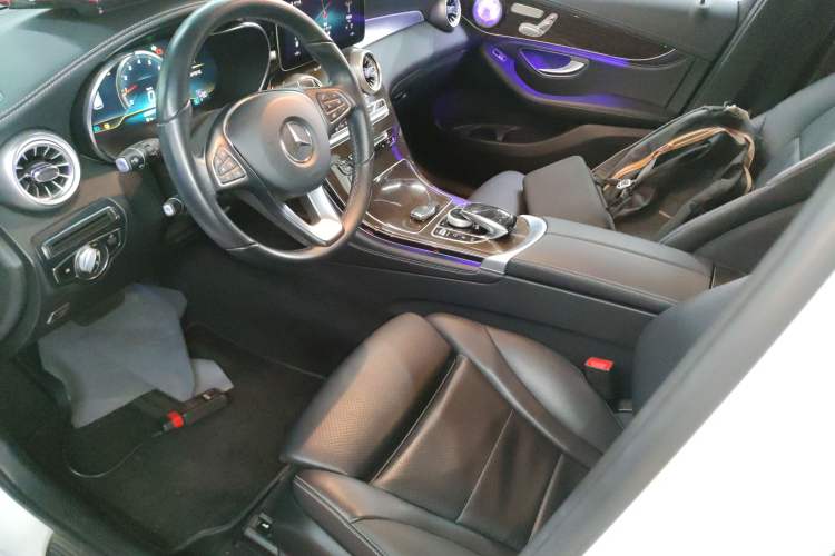 Used Mercedes-Benz GLC 2019 GLC 260 L 4MATIC Dynamic Model
