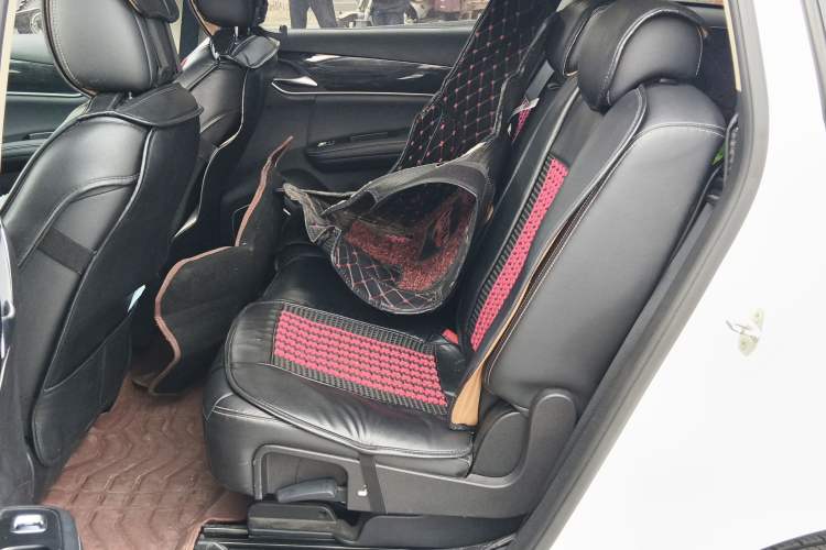 Used BYD Song MAX 2019 1.5T Manual Smart Connect Ruiyi Sunroof Model 7 Seats China VI Standard