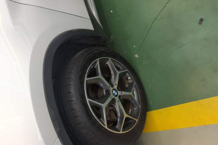 Used BMW X1 2016 sDrive18Li Luxury Model
