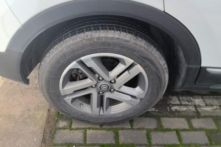 Used Changan CS55 2017 1.5T Manual Colorful Edition
