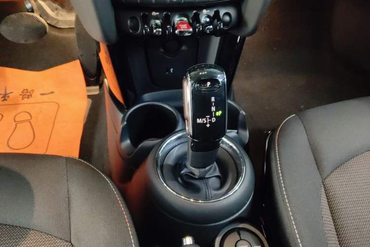 Used  MINI 2019 1.5T ONE PLUS Five-Door Edition
