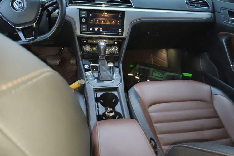 Used Volkswagen Lamando 2019 280TSI DSG Comfort Edition China VI standard
