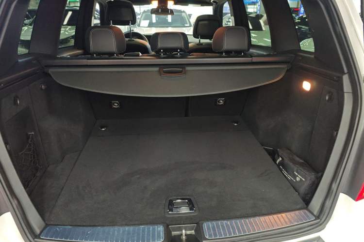 Used Mercedes-Benz GLK-Class 2015 GLK 260 4MATIC Dynamic Edition Ultimate Version
