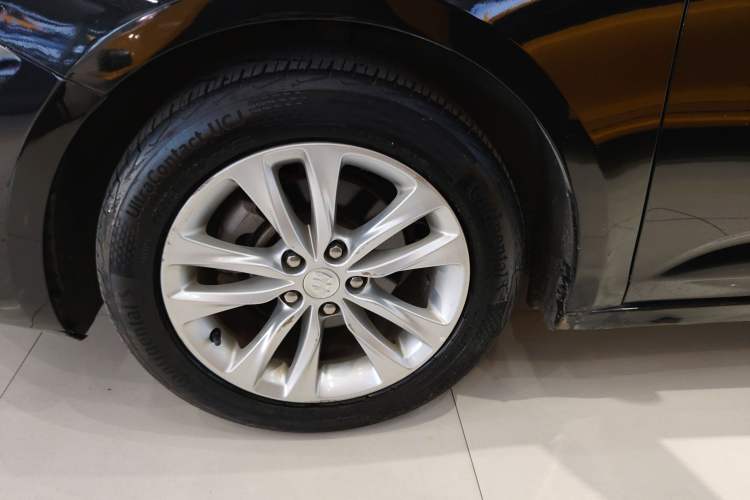 Used Buick Verano 2019 Sedan 20T Dual-Clutch Leading Model