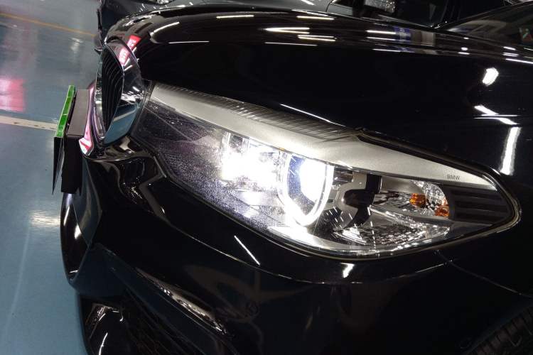 Used BMW 5 Series 2019 Facelifted 530Li Leading Edition M Sport Package
