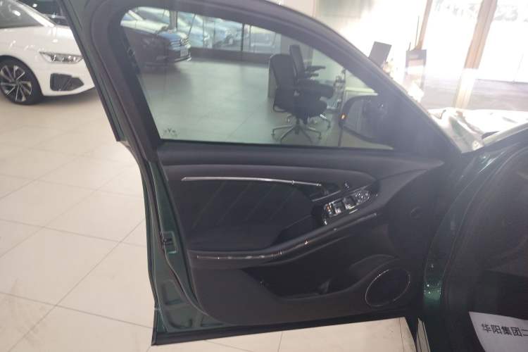 Used VOYAH FREE 2025 318 318 km Rear-Drive Touring Edition
