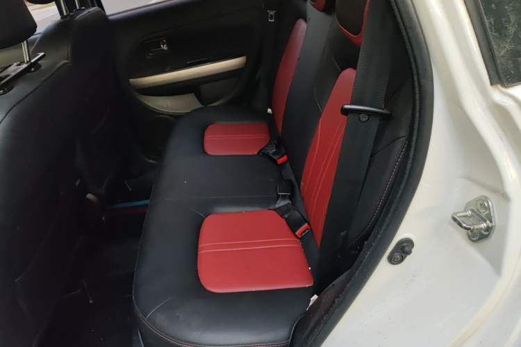 Used Haval H1 2016 Red Label 1.5L Manual Luxury Model
