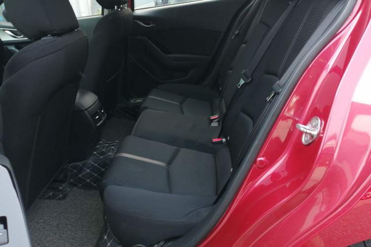 Used Mazda Mazda 3 Axela 2017 Hatchback 1.5L Automatic Luxury Model Emission Standard China V