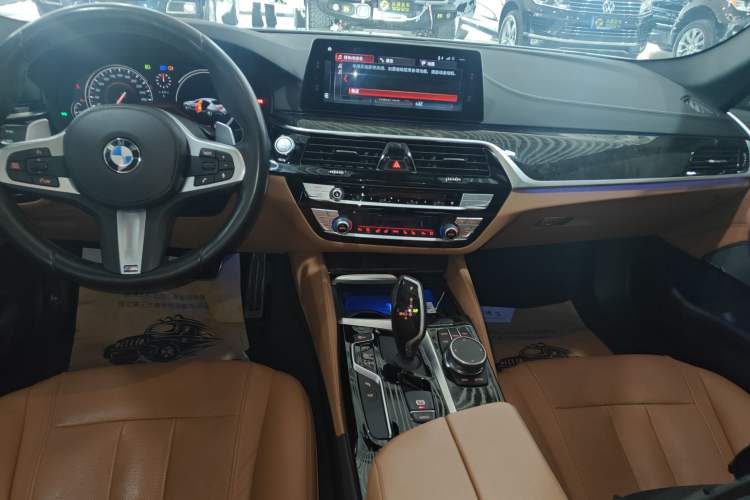 Used BMW 5 Series 2018 Restyled 530Li Luxury Edition M Sport Package
