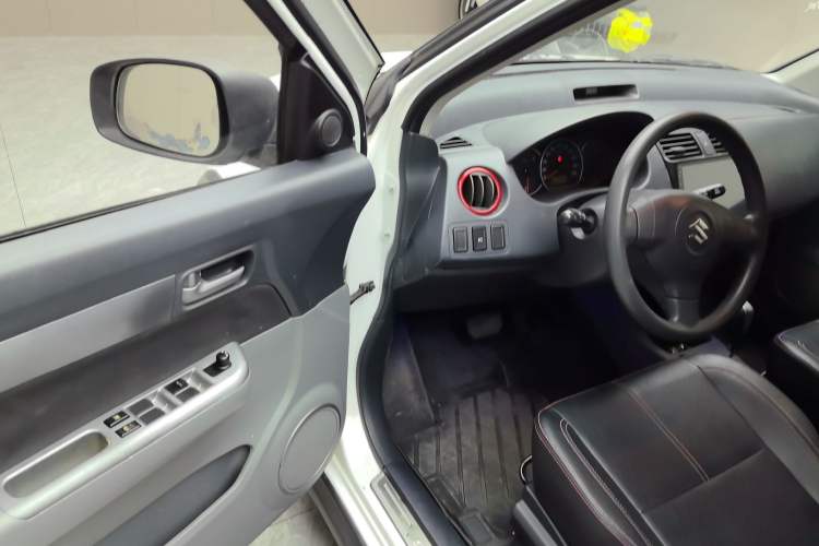 Used Suzuki Swift 2016 1.5L Automatic Fashionable Coolplay Edition