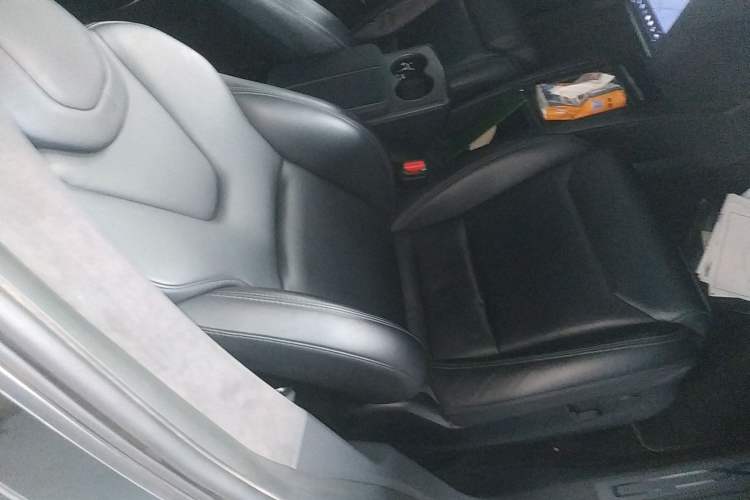 Used Tesla Model X 2019 Long-Range Version
