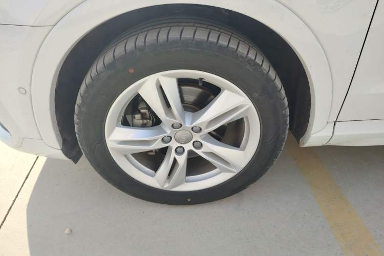 Used Audi Q3 2017 30 TFSI Fashion Model
