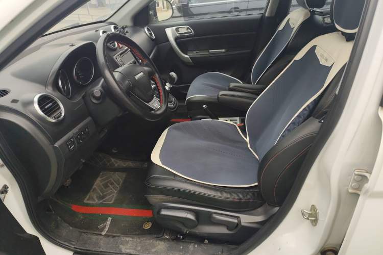 Used Haval H6 2016 Upgraded Model 1.5T Manual Two-Wheel Drive Urban Version
