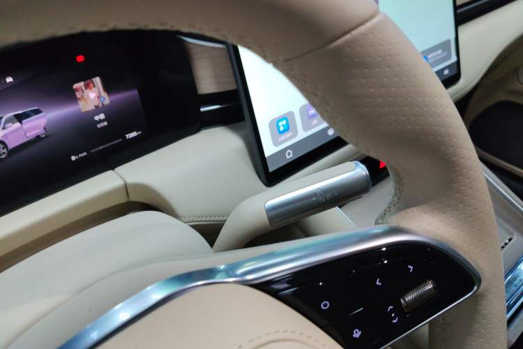 Used Hima AITO M5 2025 Extended-Range Ultra Rear-Wheel-Drive Version
