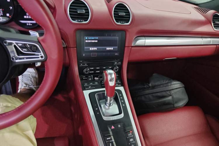 Used Porsche 718 2018 Cayman 2.0T
