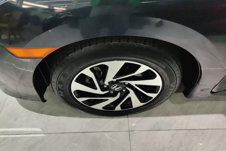 Used Honda Civic 2016 220TURBO CVT Luxury Edition