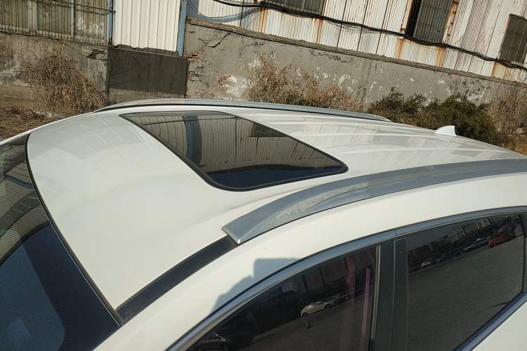 Used Dongfeng Fengon 580 2016 1.5T Manual Luxury Version