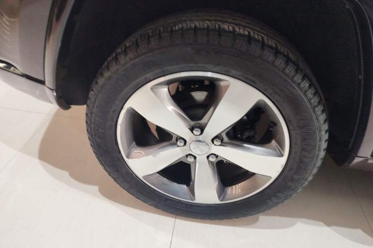 Used  Grand Cherokee 2015 3.6L Luxury Navigation Edition