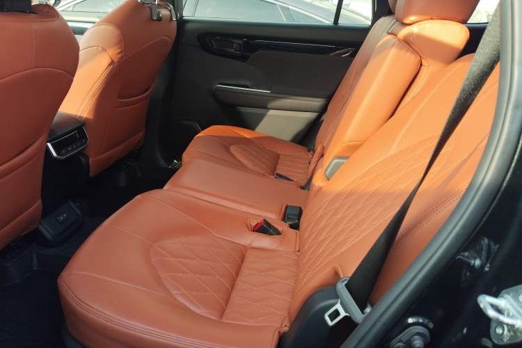 Used Toyota Crown Kluger 2022 2.5L HEV Two-Wheel Drive Entry Version
