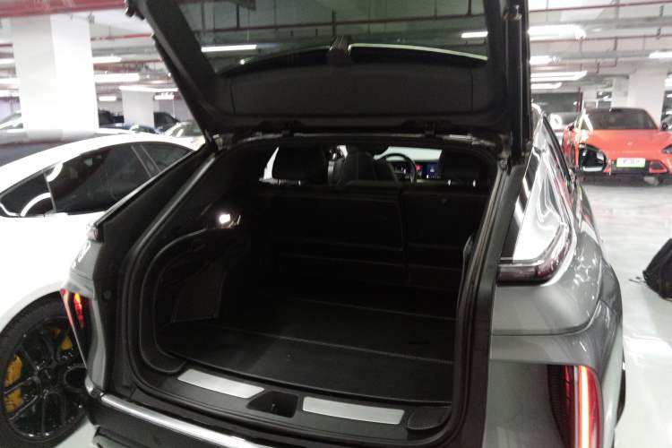 Used Cadillac LYRIQ 2022 Rear-Drive Long-Range Luxury Edition