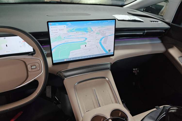 Used XPeng X9 2025 740 Ultra-Long Range Max
