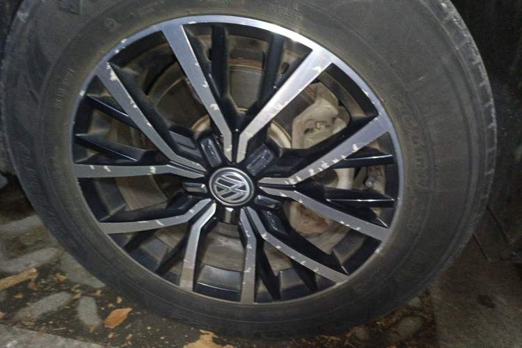 Used Volkswagen Tiguan L 2017 330TSI Automatic Two-Wheel Drive Luxury Edition
