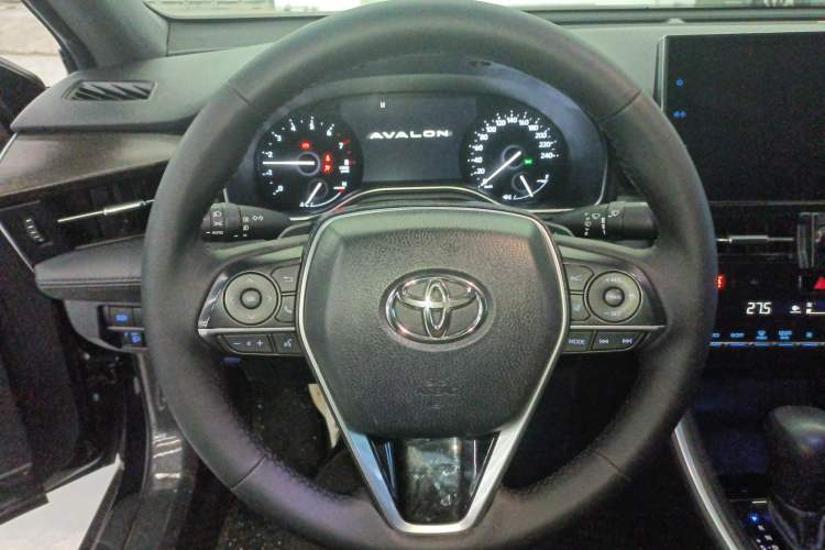 Used Toyota Avalon 2022 2.5L Luxury Edition