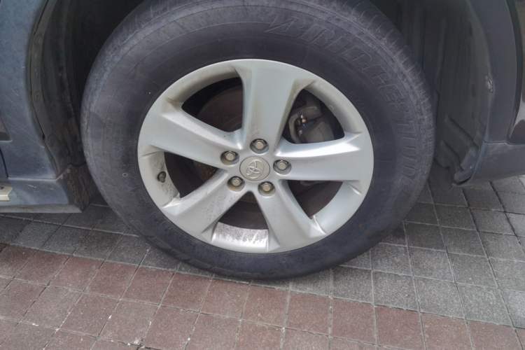 Used Toyota RAV4 2013 2.0L CVT Four-Wheel Drive New Edition
