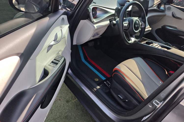 Used BYD Dolphin 2021 405 km Fashion Edition
