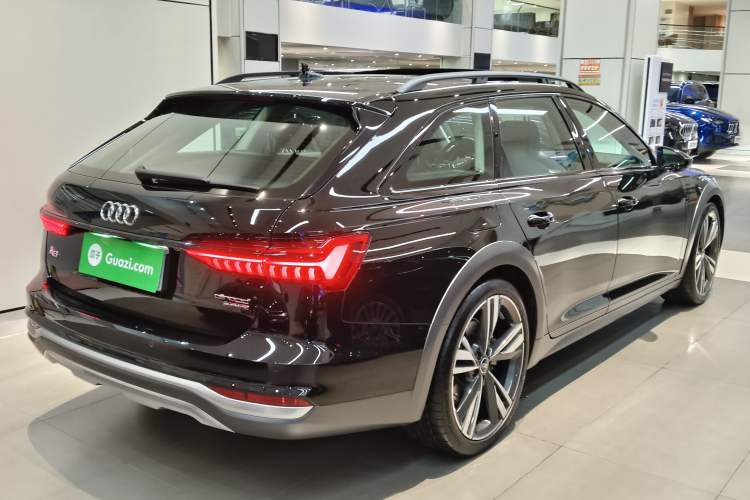 Used Audi A6 (Import) 2024 allroad quattro 55 TFSI Prestige Off-Road Model
