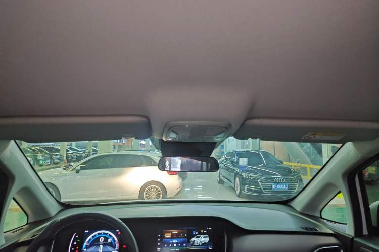 Used GAC Trumpchi M6 2023 PRO 270T DCT Elite Edition
