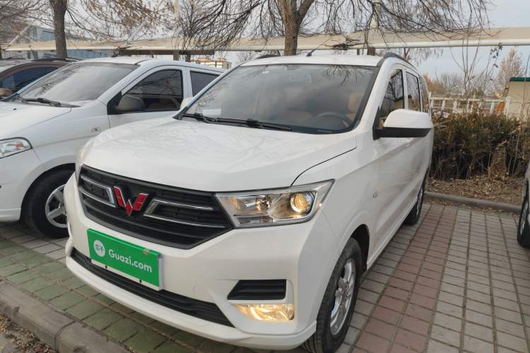 Used Wuling Hongguang 2019 1.5L S Standard Version China VI LAR