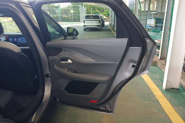 Used ARCFOX Alpha S 2023 525E Forest Edition 175kW