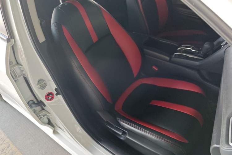 Used Honda Civic 2016 180TURBO CVT Comfort Version
