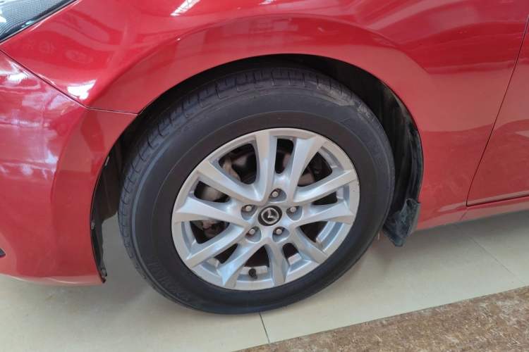 Used Mazda Mazda 3 Axela 2016 Sedan 1.5L Automatic Comfort Model
