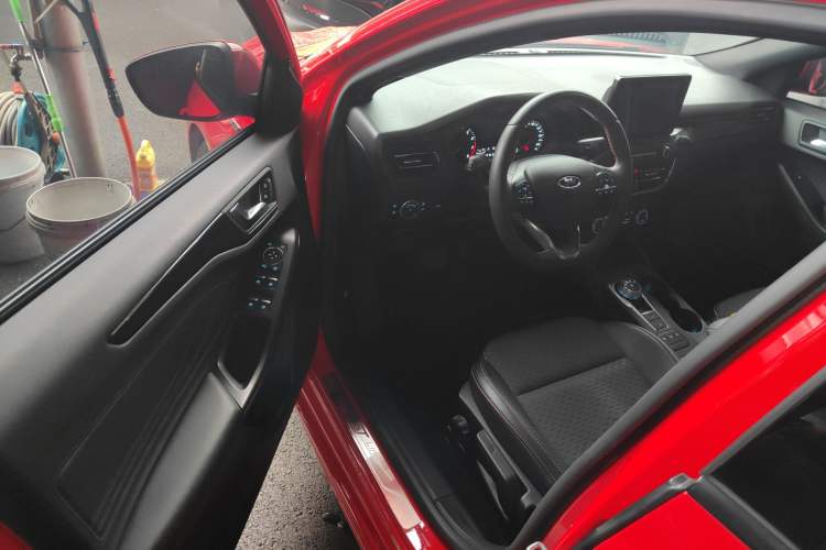 Used Ford Focus 2020 Sedan EcoBoost 180 Automatic ST Line
