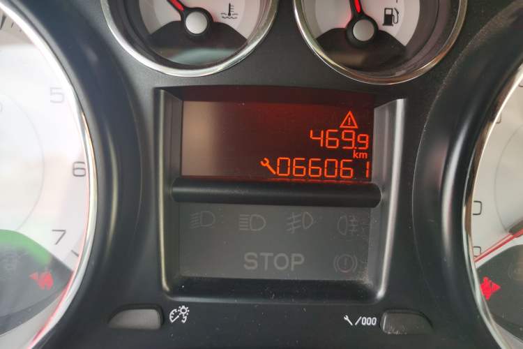 Used Peugeot 308 2014 Enjoy Edition Classic 1.6L Manual YouShang Model