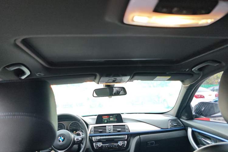 Used BMW 3 Series 2018 320i M Sport Package
