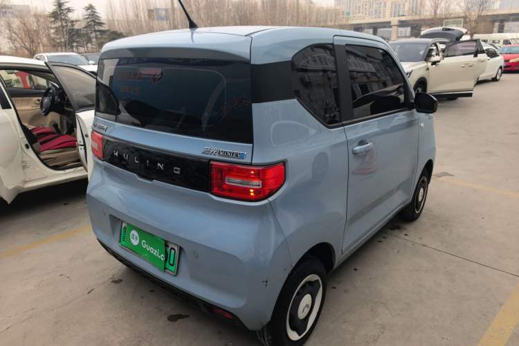Used Wuling Hongguang MINIEV 2022 Easy Version Lithium Iron Phosphate
