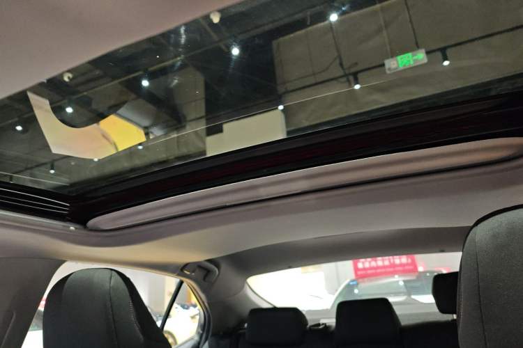 Used Toyota Camry 2018 2.0S FENGSHANG Edition
