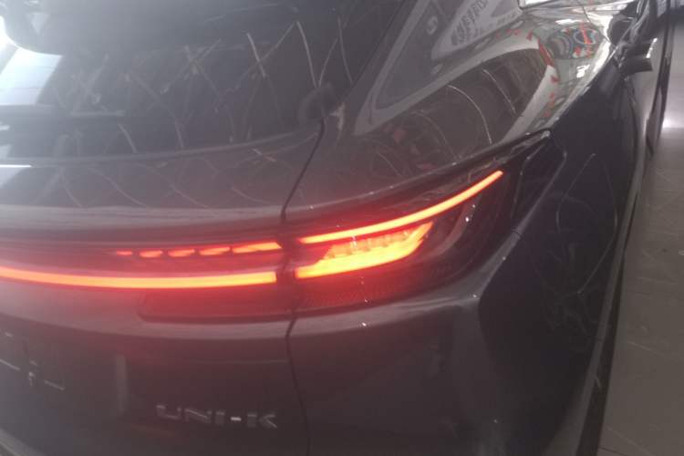 Used Changan UNI-K iDD 2023 Zhidian iDD 1.5T 135km Smart & Fun Model