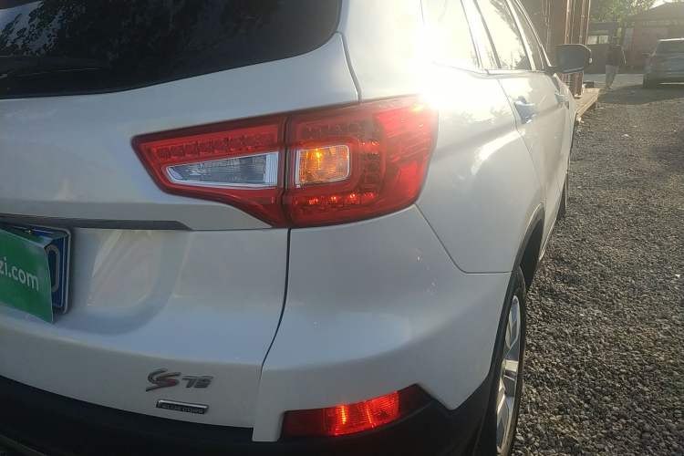 Used Changan CS75 2016 1.8T Automatic Elite Model China V Standard
