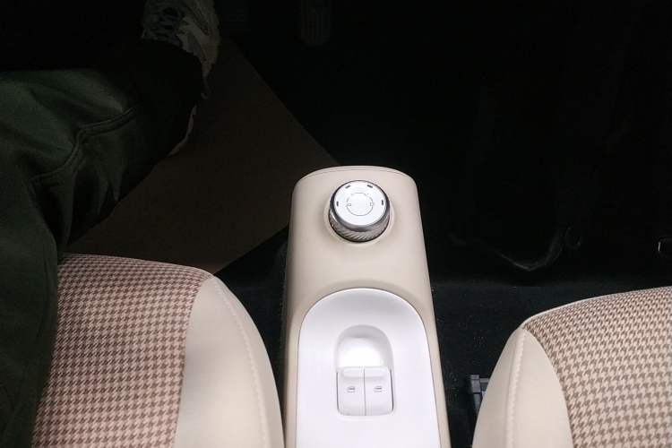 Used Wuling Hongguang MINIEV 2024 3rd Generation 215km Advanced Version
