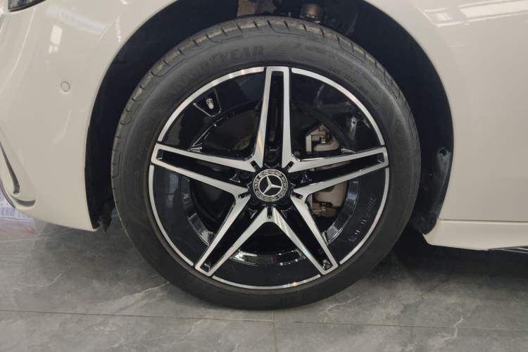 Used Mercedes-Benz C-Class 2023 Restyled C 260 L Night Edition Sports Version
