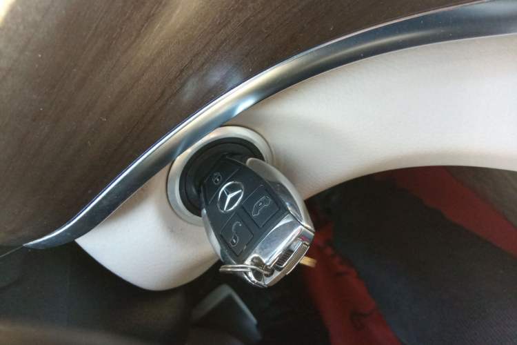 Used Mercedes-Benz V-Class 2021 V 260 Prestige Edition
