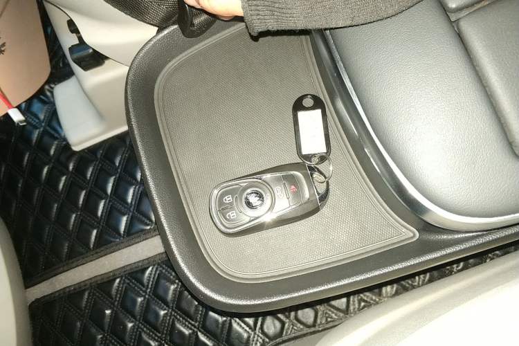 Used Buick GL8 2023 ES Lu Zun Comfort Model