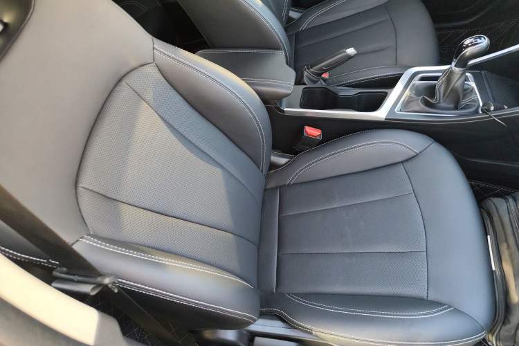 Used Geely Auto Vision X3 2019 Upgraded Model 1.5L Manual Elite Version
