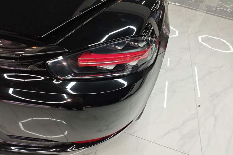 Used Porsche 718 2018 Boxster 2.0T
