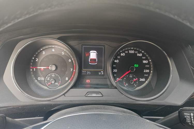 Used Volkswagen Tiguan L 2019 330TSI Automatic Two-Wheel Drive Panoramic Comfort Edition China VI Standard
